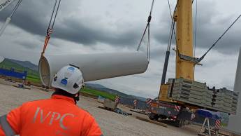 cantiere-a-oppido-lucano-il-team-erection-ivpc-installa-sei-aerogeneratori-vestas