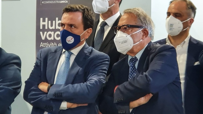 primo-hub-vaccinale-degli-industriali-a-benevento-partita-la-campagna-di-vaccinazione-anti-covid-per-i-dipendenti-ivpc